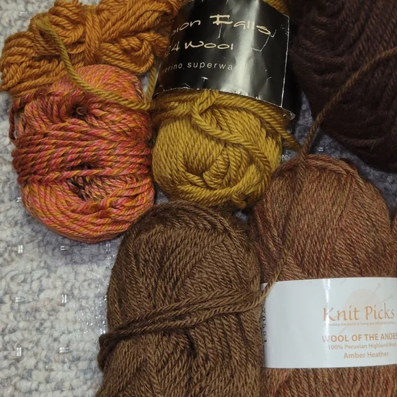Assorted Wool Yarn Bundle - Brown and Orange Tones - Picture 6 of 11